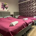 Fajna Kwatera Varşova